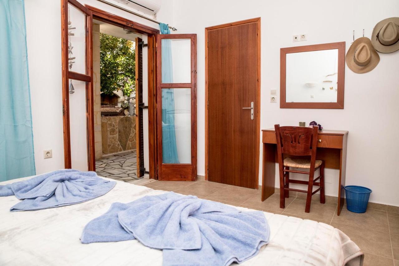 Bella Vita Style rooms&apartments Pitsidia Buitenkant foto
