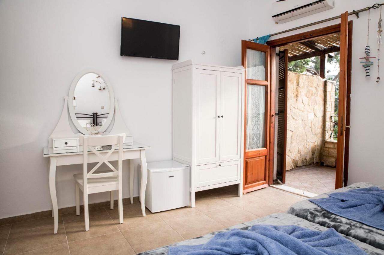 Bella Vita Style rooms&apartments Pitsidia Buitenkant foto